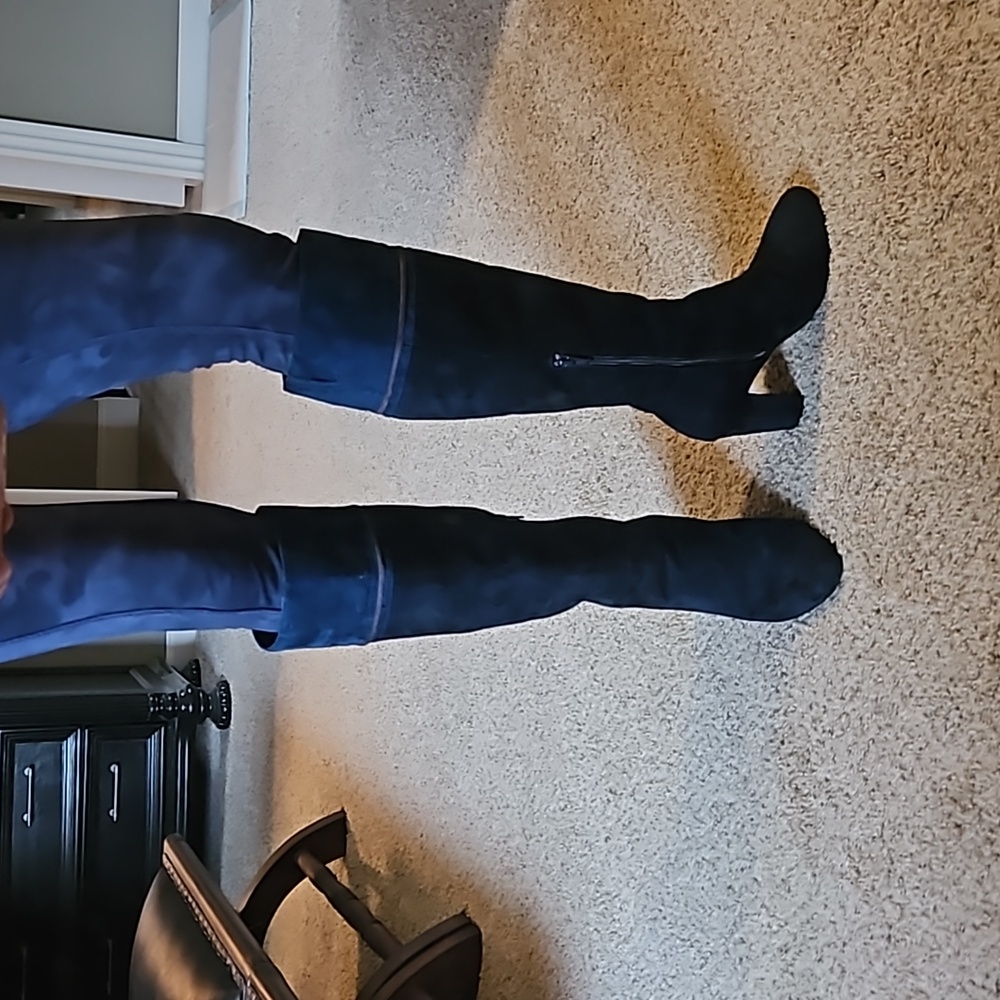 Rialto Suade Boots